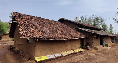 Mud houses that help keep the cool