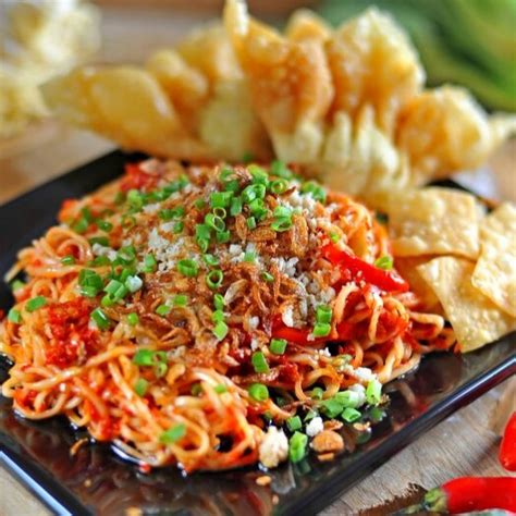 MIE GACOAN MALANG, PEDASNYA GAK NAHAN