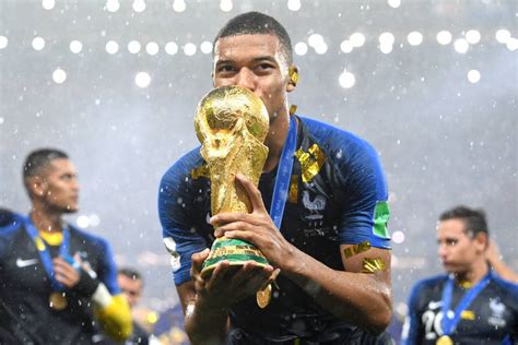 Dez momentos de Kylian Mbappé - 25/01/2019 - Esporte - Fotografia - Folha de S.Paulo