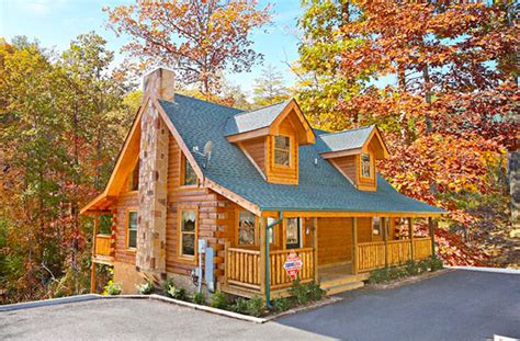 Cabins Near The Island in Pigeon Forge - Cabins USA: Smoky Mountains ...