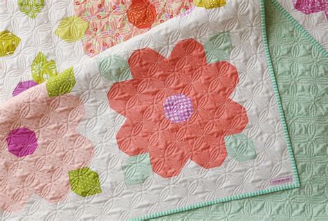 Woodberry Way: Summer Blossoms- a new flower quilt pattern