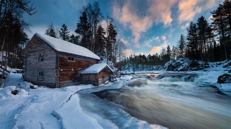 Winter Cabin in Finnish Forest - HD Wallpaper