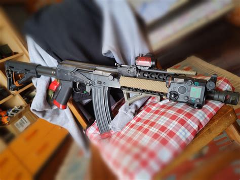 Never neglect supporting arm day [E&L AK100-series] : r/airsoft