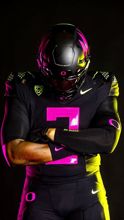 Oregon Ducks go pink for for breast cancer awareness