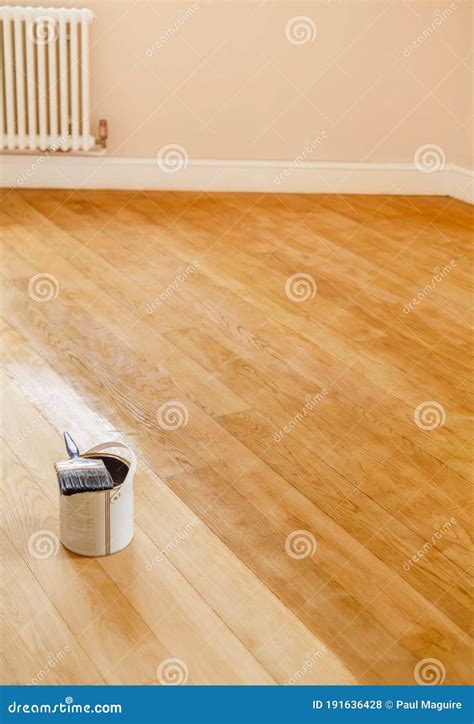 Sanding and Staining a Wooden Floor, UK Stock Photo - Image of real, painting: 191636428