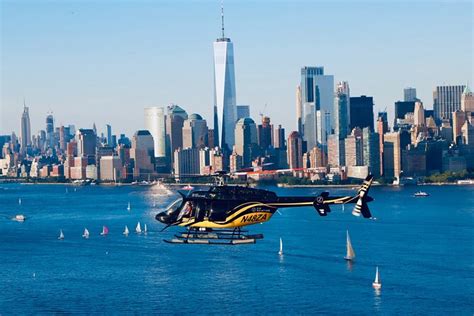 New York Manhattan Deluxe Extended Small-Group Helicopter Tour 2024 - New York City