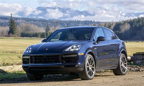 2020 Porsche Cayenne Turbo S E-Hybrid Coupe: Review - autoNXT.net