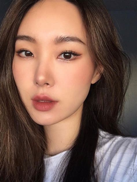 Pin by Sarah Chung on Beauty in 2023 | Tan skin makeup, Asian makeup, Tanned makeup