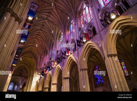 National cathedral interior washington hi-res stock photography and ...