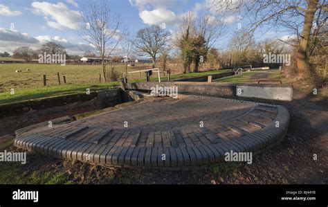 the stratford upon avon canal Stock Photo - Alamy