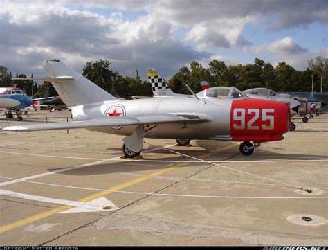 Mikoyan-Gurevich MiG-15 - North Korea - Air Force | Aviation Photo #1694699 | Airliners.net