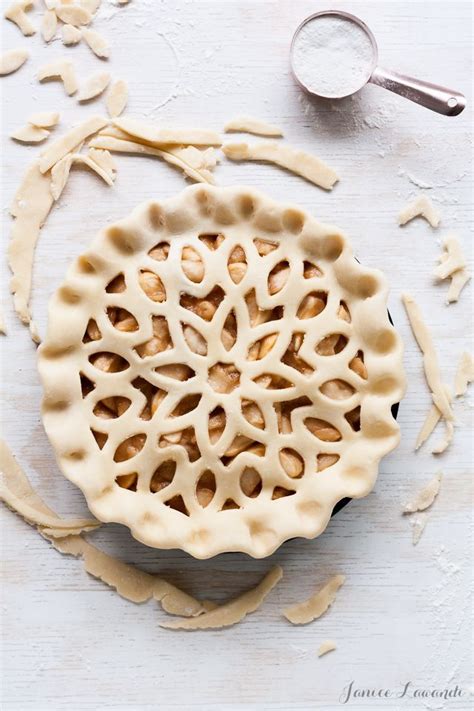 maple apple pie with roasted apples | Recipe | Pie crust designs ...