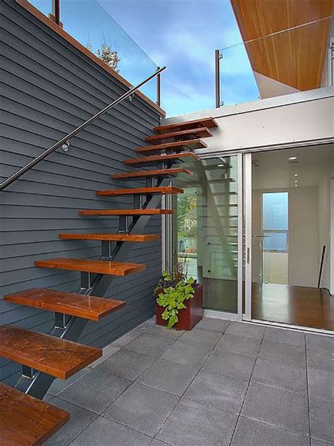 Scale esterne moderne in legno 02 | Exterior stairs, Staircase outdoor ...