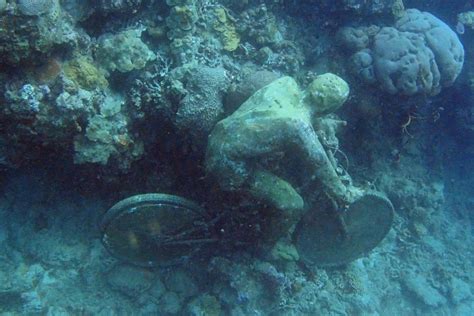 Check Out This Underwater Sculpture Park in Grenada | Sandals Blog