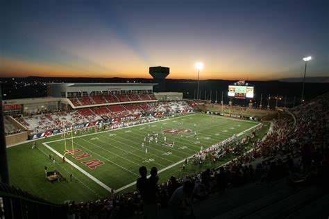 WKU football | Conference usa, Football stadiums, Western kentucky ...