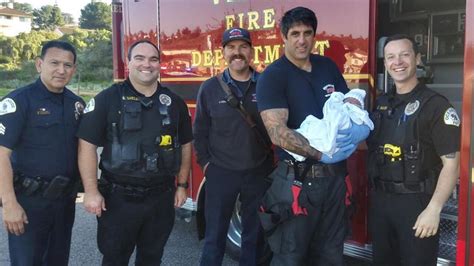 Oceanside police officers help deliver baby on side of road