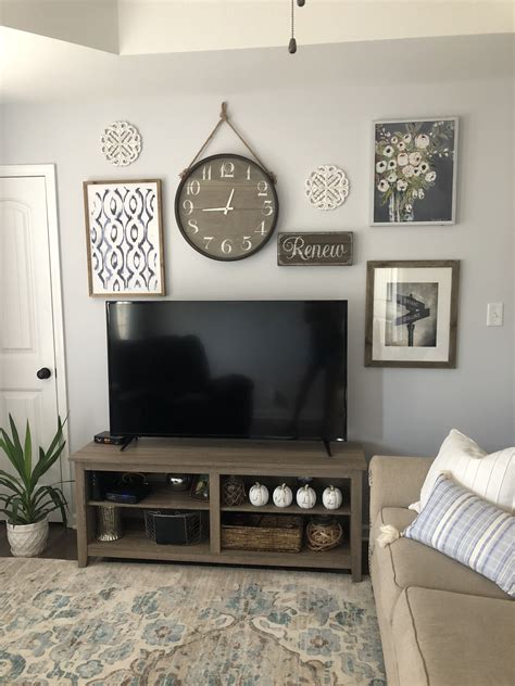 Living Room Decorating Ideas With Television