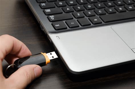 USB Drive Not Showing Up? Find Windows 10/11 Fixes Here