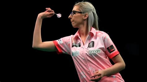 Why is Fallon Sherrock playing at the PDC World Darts Championship 2022 ...