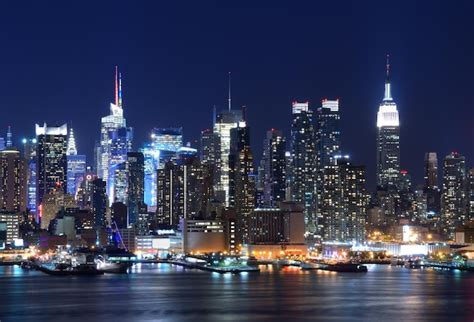 Premium Photo | Lower manhattan skyline