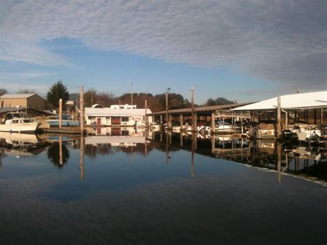 Lakeside Marina - Travel Oregon