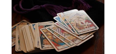 The Secret Meaning of 'The Fool' Card in Tarot Readings