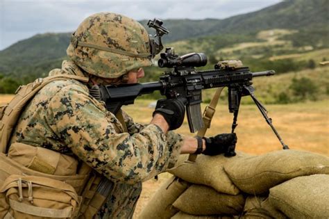 Marine Corps requests 50,000 more M27 Infantry Automatic Rifles - UPI.com