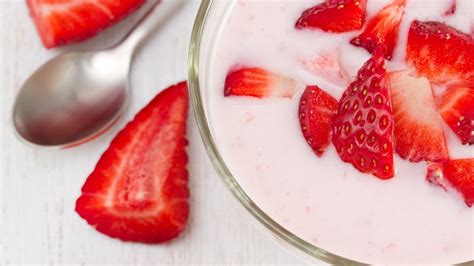 9 Best Yogurt Brands for Weight Loss | Eat This, Not That!