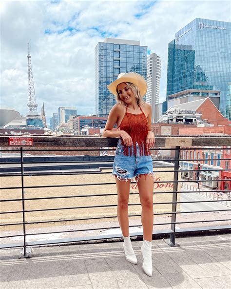 12 Outfit Ideas For Nashville Summer 2021 | Styled by McKenz