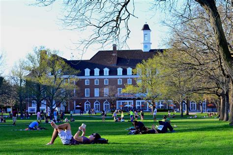 Making a big campus smaller - The Daily Illini