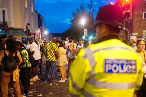 Hunt for 'group of men' after police officer 'grinded' on at Notting Hill Carnival - Daily Star