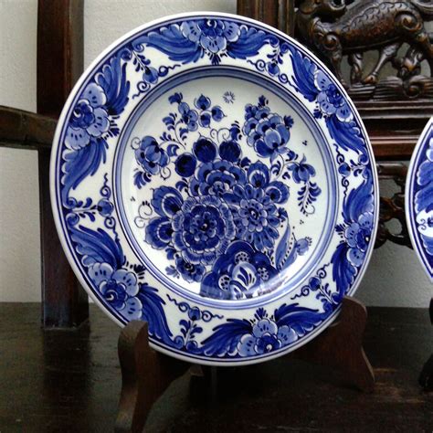 Delft Blue Plates Value - Peter Brown Bruidstaart