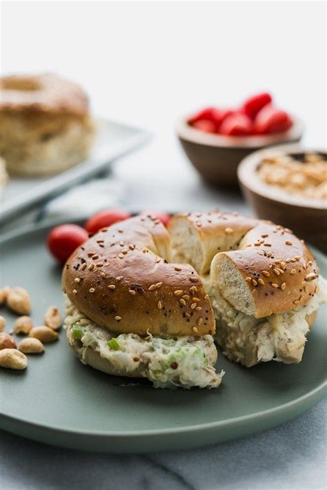 Toasted Tuna Everything Bagels - 3 Scoops of Sugar | Recipe | Bagel toppings, Bagel, Healthy bagel