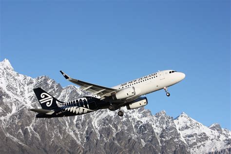 Why Queenstown, New Zealand, Is Such A Challenging Airport To Fly Into