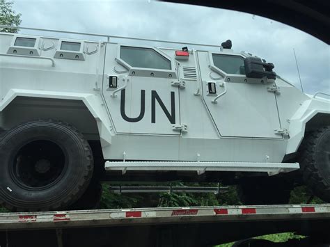 UN Tank Vehicles Spotted Moving Across U.S.: "Peace Keepers and ...