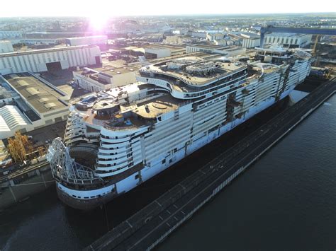 Drone photos of Wonder of the Seas under construction | Royal Caribbean ...