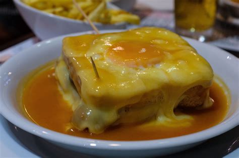 SANDWICH GOALS: Porto's Francesinha ("Little Frenchie") | Beer sauce, Food, Breakfast