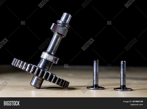 Crankshaft, Piston Image & Photo (Free Trial) | Bigstock