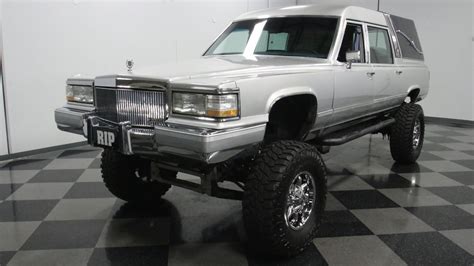 Caddy Brougham Hearse Lifted on a Chevy K10 Chassis Is Begging for Attention - autoevolution