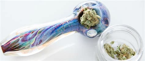 13 Best Glass Pipes in the World Right Now - every budget covered! – Weed Republic