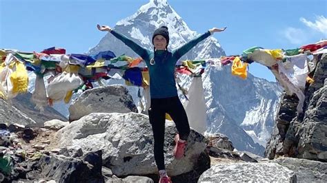 Teen Makes History as Youngest American Woman to Top Mt. Everest