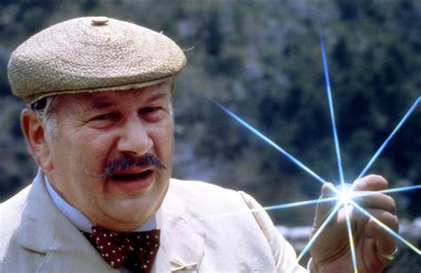 Peter Ustinov Poirot Movies / Peter Ustinov, Award Winner - MovieActors.com : He's fun to watch ...