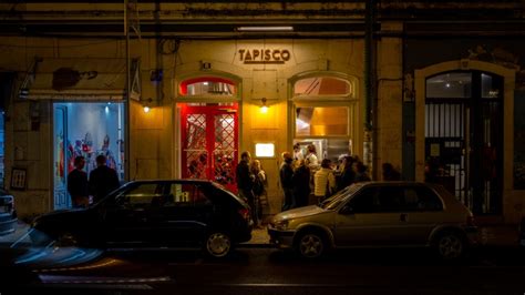 10 Best Bars in Lisbon - Discover Walks Blog