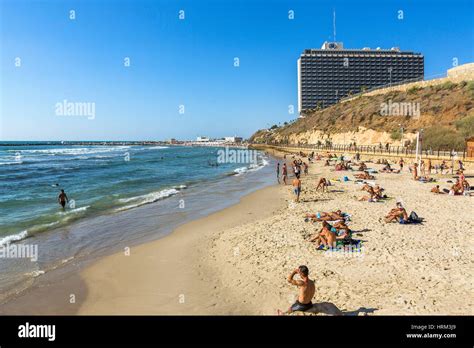 Israel, Tel Aviv. View of the Hilton beach Stock Photo - Alamy