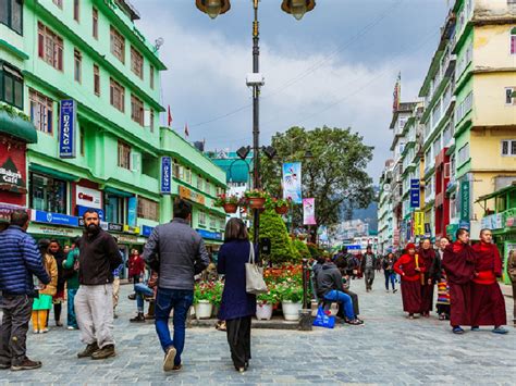 Shopping At MG Marg On Sikkim Tour Is A Must