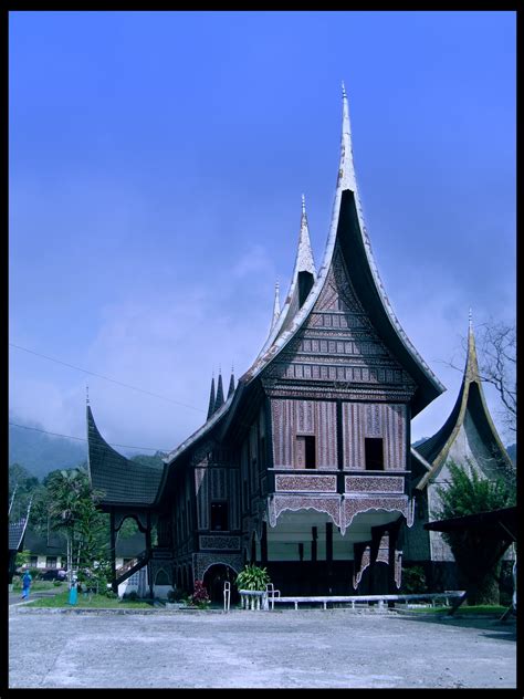 TaufanNurdiantoGurun: Rumah Gadang Minang Village