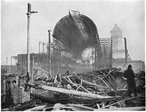 The wreckage of the Crystal Palace fire [2688 × 2080] November 30, 1936 : r/HistoryPorn