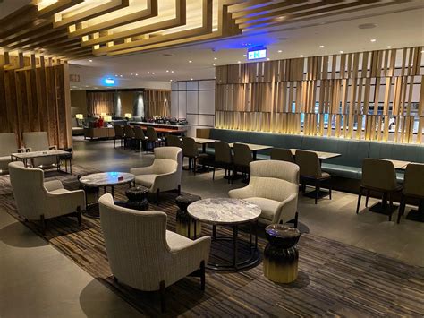 Are Plaza Premium Lounges Declining In Quality? - One Mile at a Time