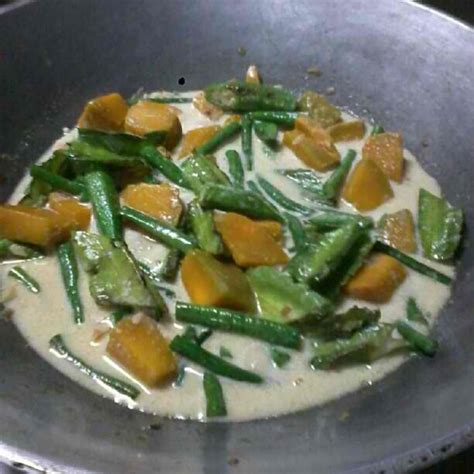 Micari's House of Recipes: Ginataang Pakbet