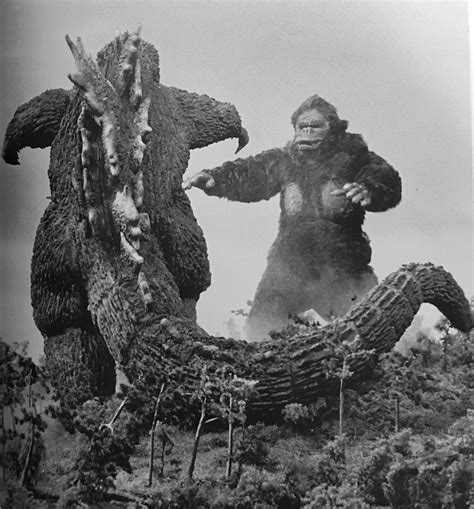 KING KONG VS GODZILLA (1962) | Giant monster movies, Movie monsters ...